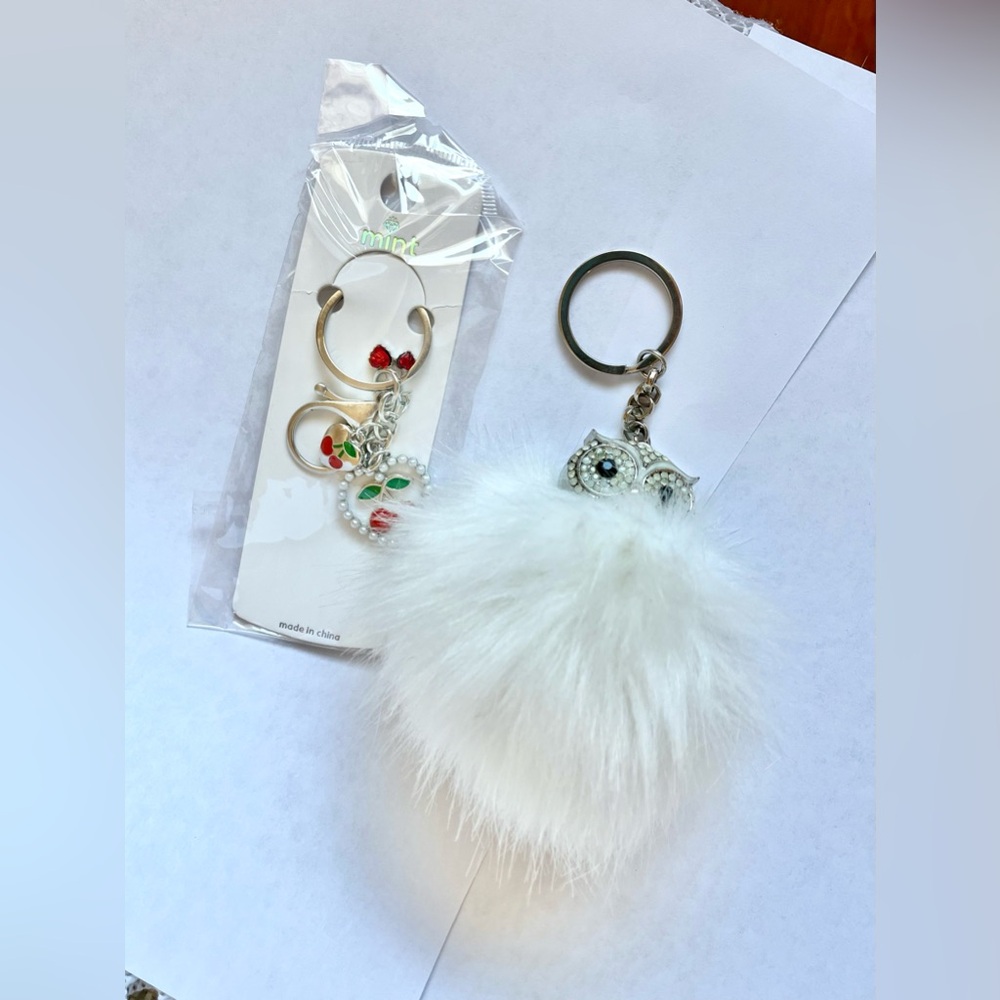 Charm/keychain (2-new) white/red, silver tone - accessory - purse